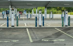 Zoom electrolinera.jpg