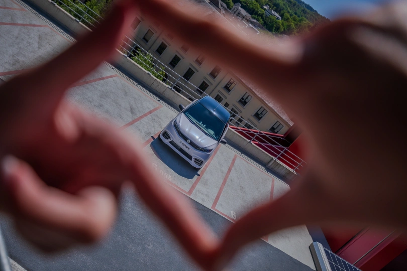 Coches  Sin Carnet CITSPO_FAVA_BLA_JPG.jpg