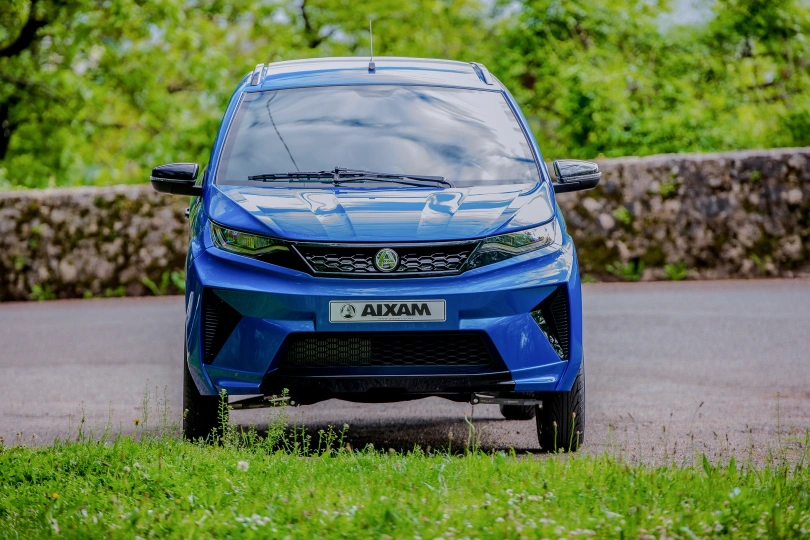 Coches  Sin Carnet CROPRE_FAVA_BLU_JPG.jpg